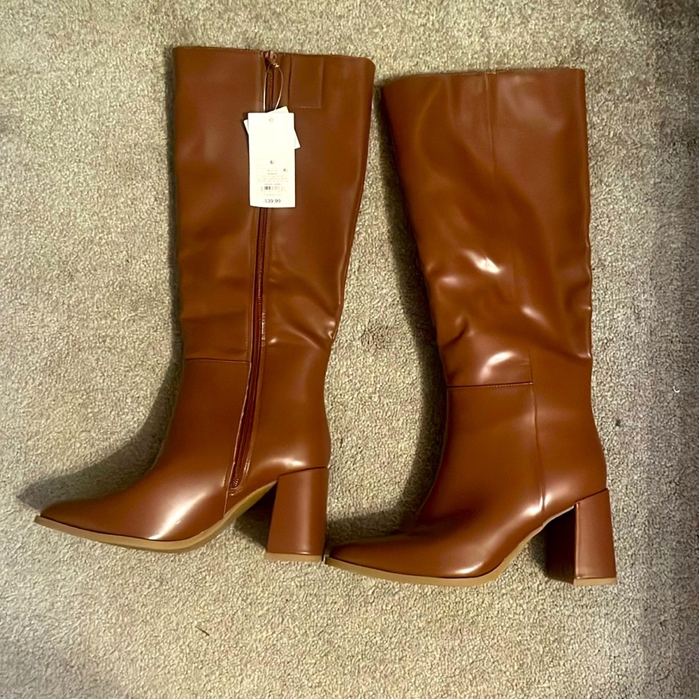 NWT Brown Tall Boots